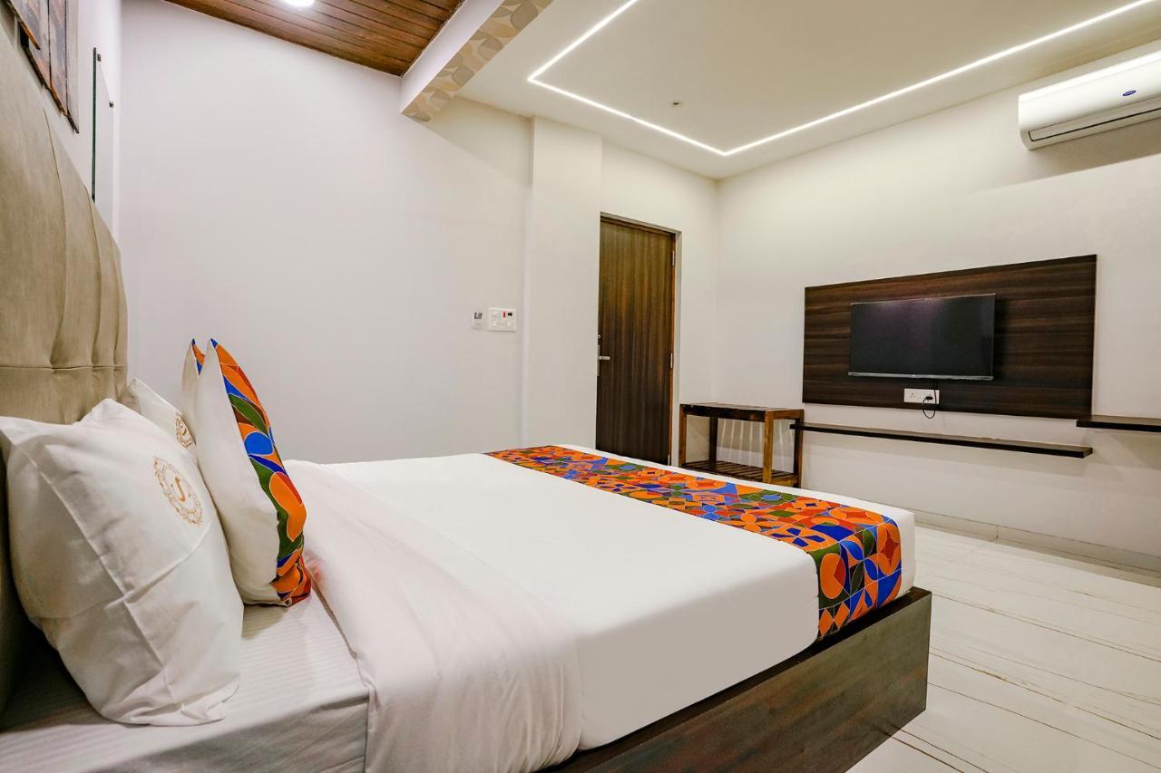 Fabhotel Swaraj Shirgaon  Екстериор снимка