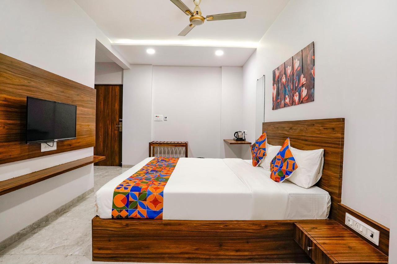 Fabhotel Swaraj Shirgaon  Екстериор снимка