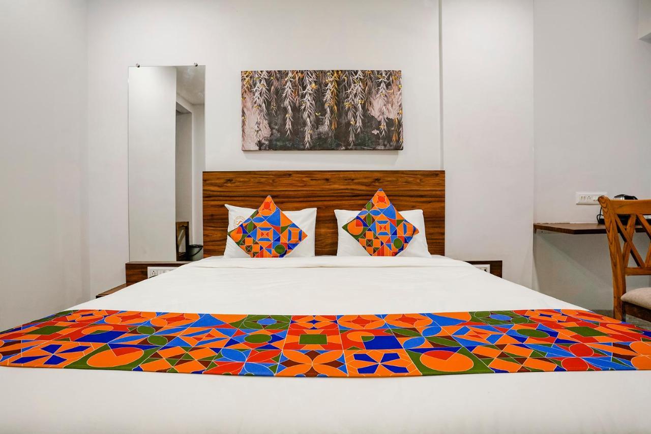 Fabhotel Swaraj Shirgaon  Екстериор снимка