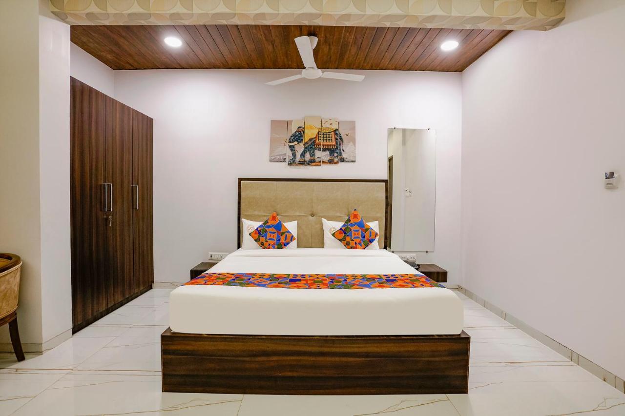 Fabhotel Swaraj Shirgaon  Екстериор снимка