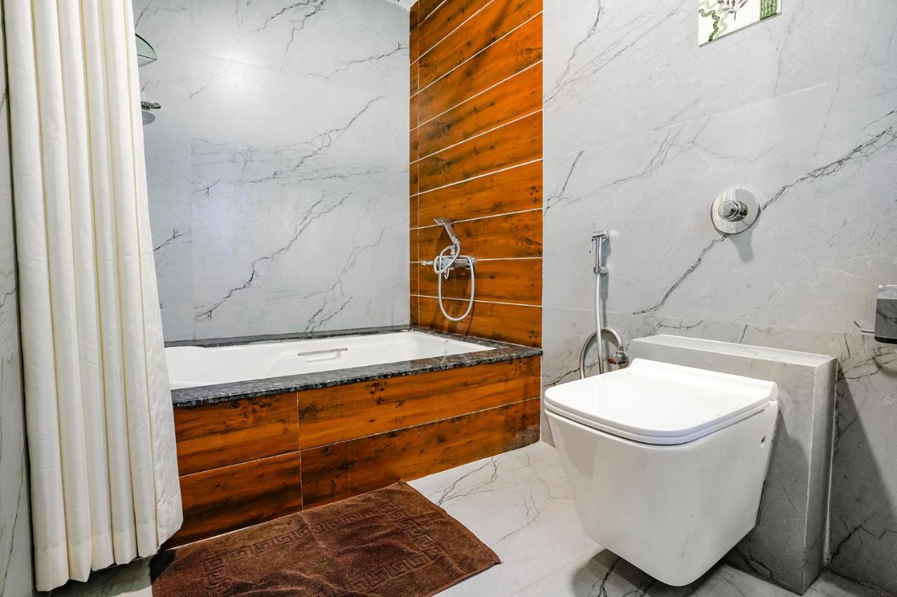 Fabhotel Swaraj Shirgaon  Екстериор снимка