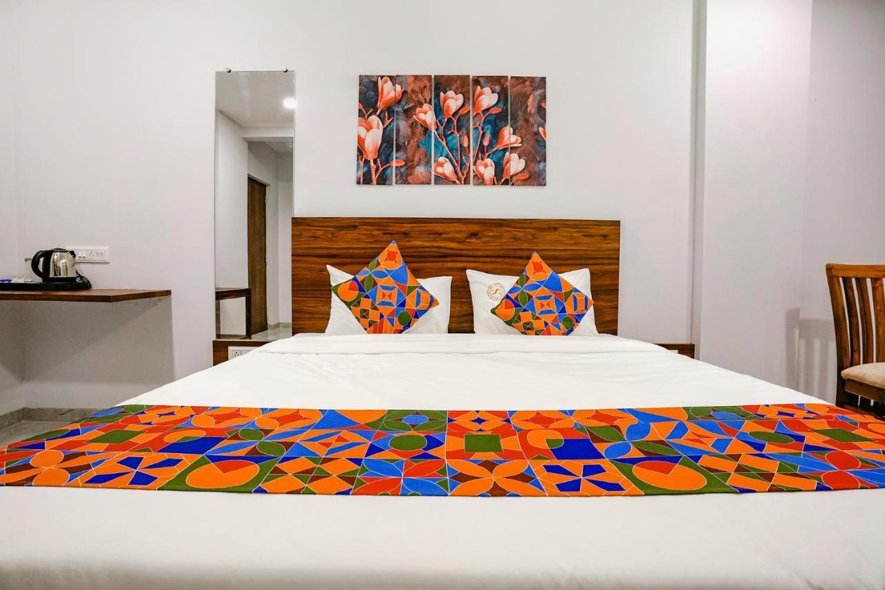 Fabhotel Swaraj Shirgaon  Екстериор снимка